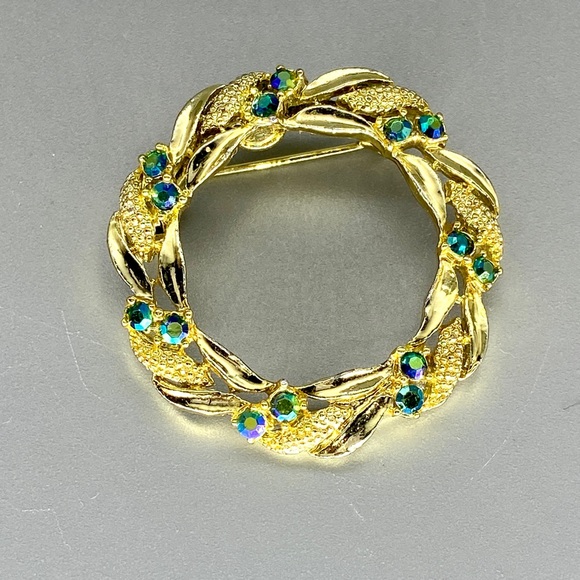 Vintage, Mid Century, Circle Brooch Pair AB & Pearls - Picture 13 of 16